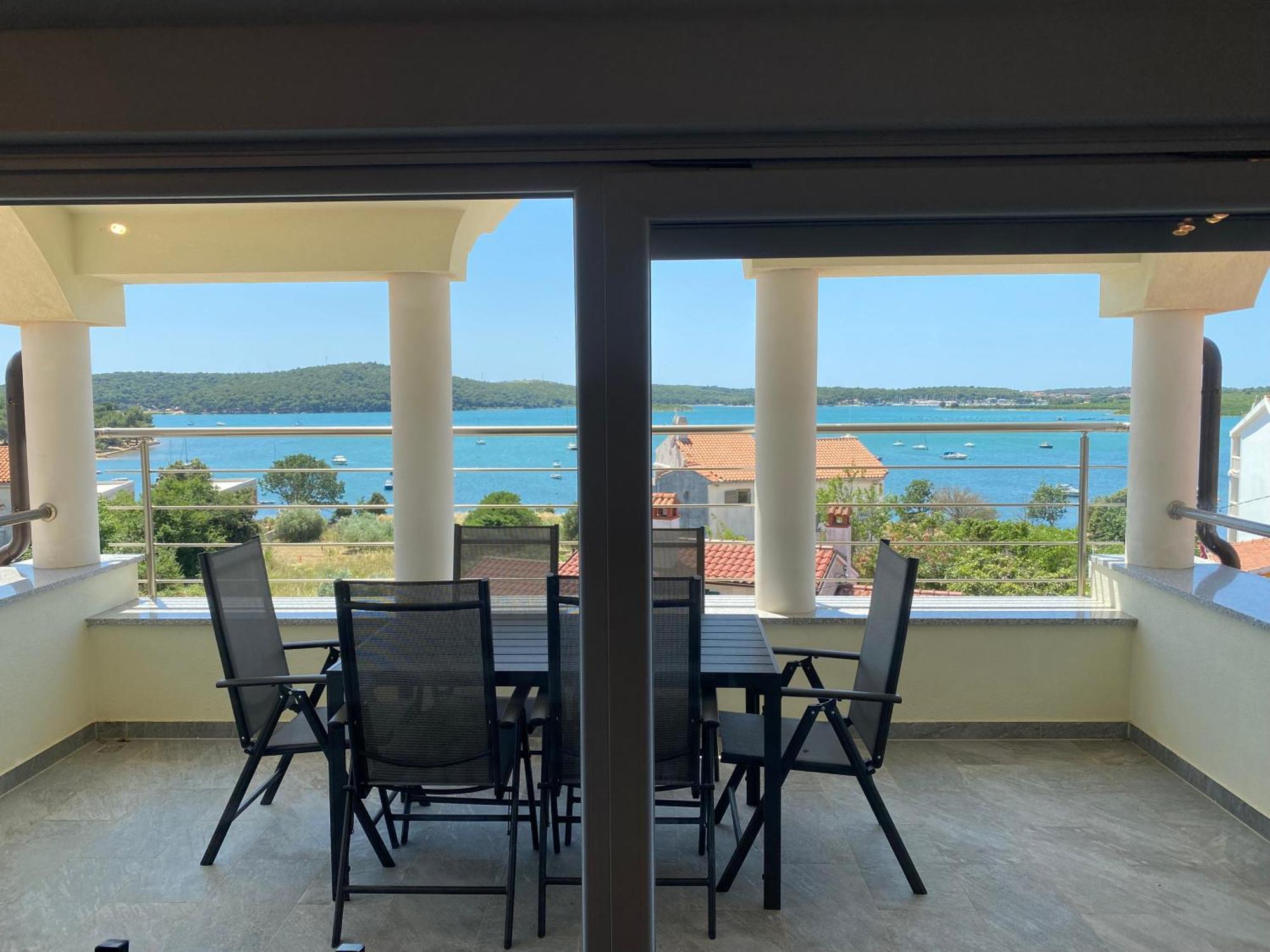 Villa Livi - Luxury Sea View Appartments Медулин Екстер'єр фото